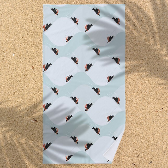 Serviette De Plage Pingouins joueurs glissement sur Motif de neige (Penguins Sledding Pattern Beach Towel)