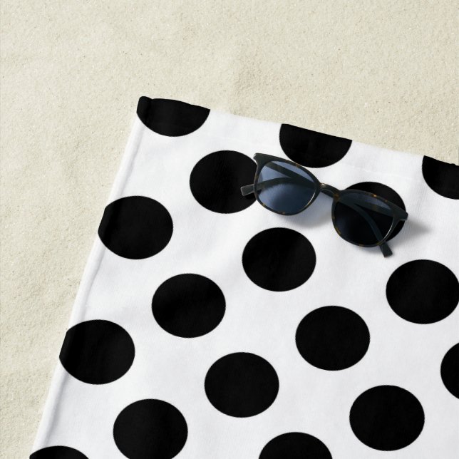 Serviette De Plage Pois, Motif Polka Dot, noir et blanc (En situation)