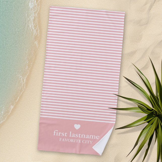 Serviette De Plage Rayures modernes avec Monogramme cardiaque haut de (Personalized Beach Towel)