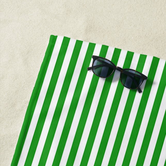Serviette De Plage Rayures Vertes + Blanches (En situation)
