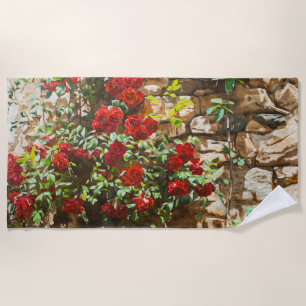 Serviette De Plage Roses rouges contre un mur de pierre
