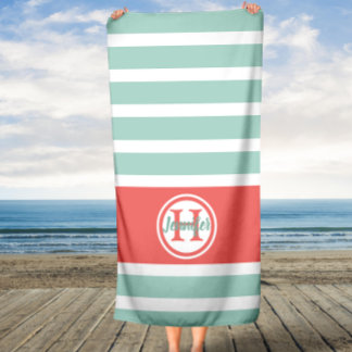 Serviette De Plage Stripes à menthe monogramme de corail personnalisé