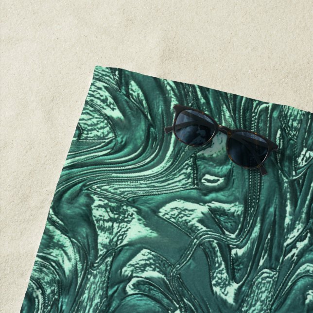 Serviette De Plage Teintes de jade texturées et cyan verdâtre (En situation)