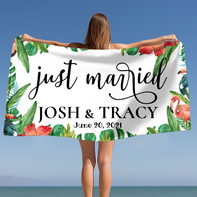Serviette De Plage Tropical Wifey et Hubby, tout juste mariés sur mes (Tropical Wifey and Hubby, Just Married Custom Beach Towel)