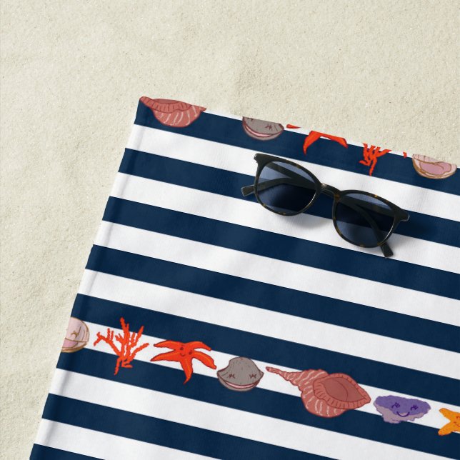 Serviette De Plage Under the sea with nautical stripes (En situation)