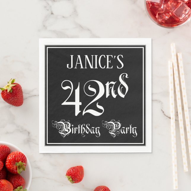 Serviette En Papier 42nd Birthday Party — Fancy Script + Custom Name (En situation)