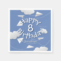 anniversaire d'avions en papier pliés volants
