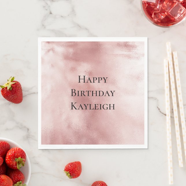 Serviette En Papier Anniversaire Rose Fushia Glamour Féminin (En situation)