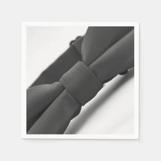 Serviette en papier avec un élégant noeud papillon