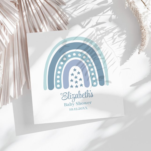 Serviette En Papier Baby shower arc-en-ciel bleu Boho (Boho Blue Rainbow Baby Shower Napkins on a sunny white table.)