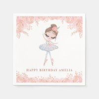 Brunette Ballerina en robe blanche Fleur Anniversa
