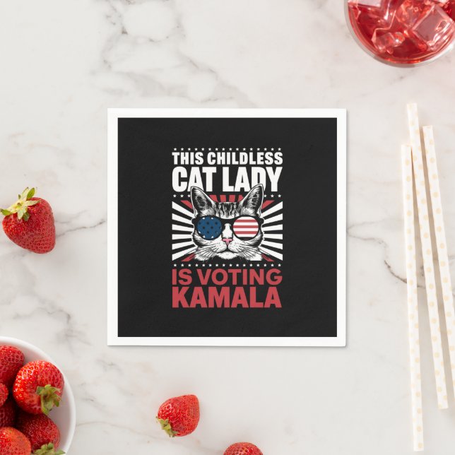 Serviette En Papier Cette dame au chat sans enfant vote Kamala 2024 (En situation)