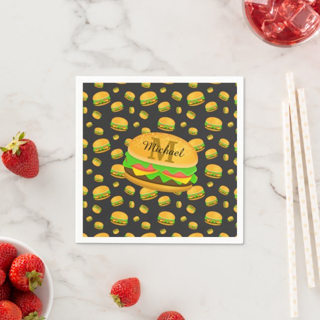 Serviette En Papier Cool et amusant yummy burger motif Monogramme (En situation)
