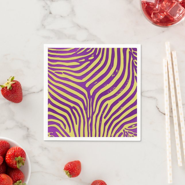 Serviette En Papier Découpage Motif de Zebra Purple & Gold (En situation)