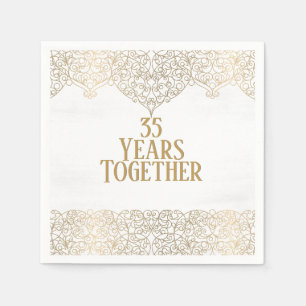 Serviette En Papier Dentelle d'or du 35e anniversaire sur des serviett
