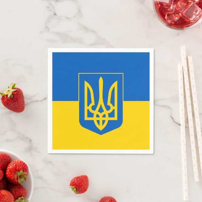 Serviette En Papier drapeau ukrainien et Ukraine - fête, anniversaire/ (En situation)