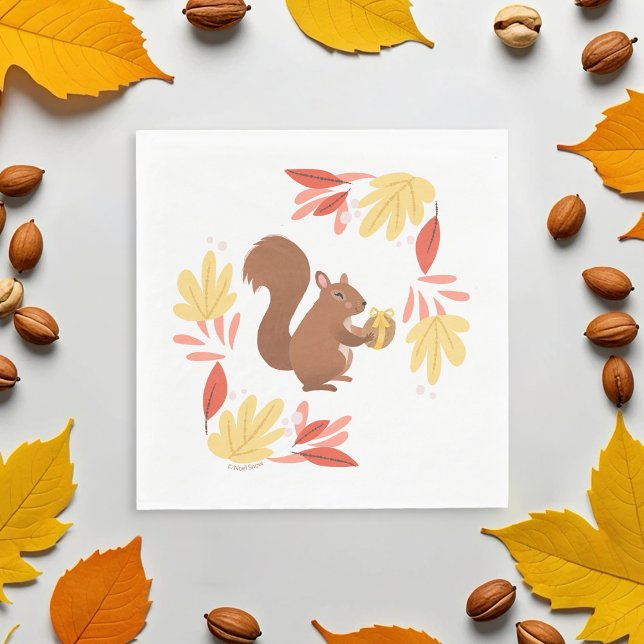 Serviette En Papier Écureuil d'automne avec la noix (Créateur téléchargé)