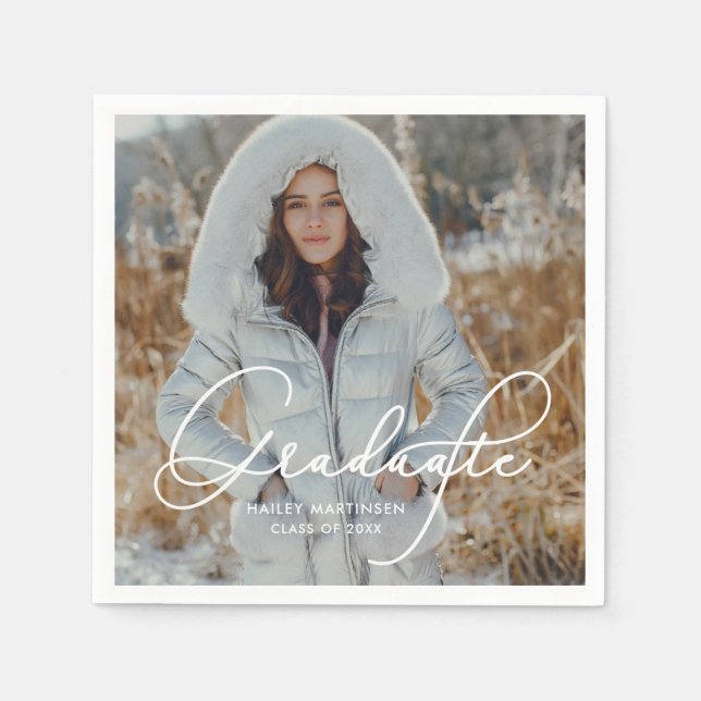 Serviette En Papier Élégant Script Graduate Photo et nom (Devant)