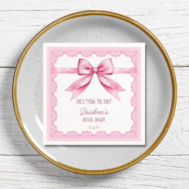 Serviette En Papier Elle noue le nœud papillon mariage enterrement de  (She's tying the knot pink bow retro lace bridal shower printed napkins template personalized decor)