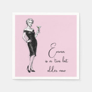 Serviette En Papier Femme Sophistiquée D'anniversaire Avec Martini