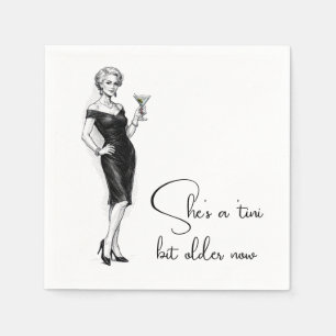 Serviette En Papier Femme Sophistiquée D'anniversaire Avec Martini
