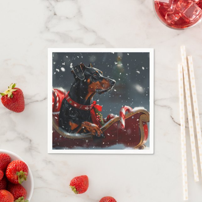 Serviette En Papier Festive de Noël de chien Doberman (En situation)