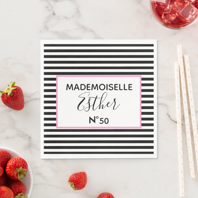Serviette En Papier Fête d'anniversaire avec douche de couture Glam &  (En situation)