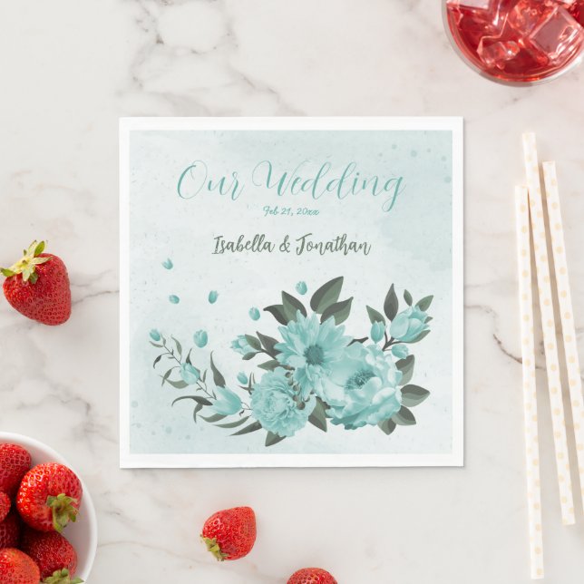 Serviette En Papier fleurs bleues romantiques & feuilles verts (En situation)