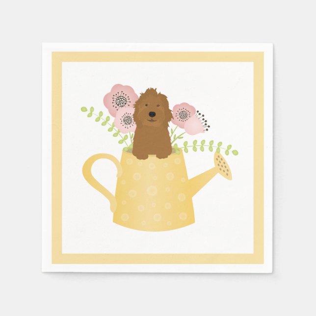 Serviette En Papier Goldendoodle Dans L'Arrosage Can Jaune (Devant)