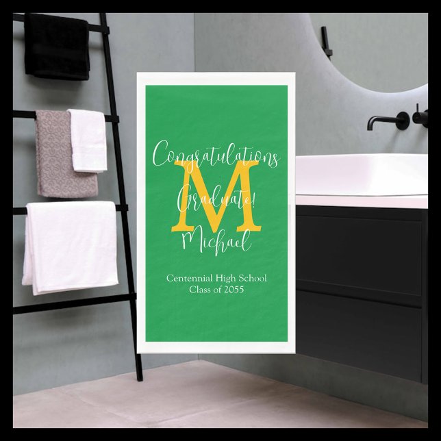 Serviette En Papier Green Gold White Monogramme Graduation Party (Créateur téléchargé)