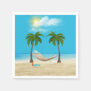 Serviette En Papier Hamac sur la plage tropicale