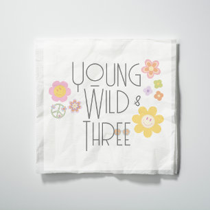 Serviette En Papier Jeune, sauvage et trois   Enfant Anniversaire Napk