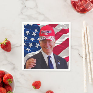 Serviette En Papier Joe biden Portant un Casquette Trump