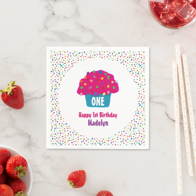 Serviette En Papier Joyeux gâteau d'anniversaire Sprinkles Frosted (En situation)