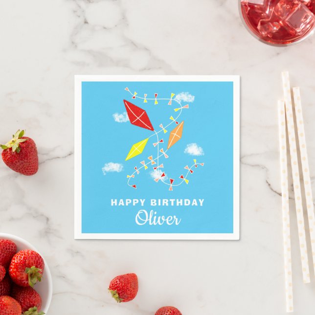 Serviette En Papier Kites Blue Sky Enfants Bonne fête d'anniversaire (En situation)