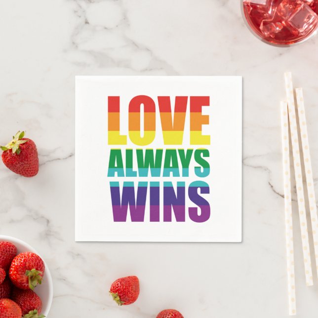 Serviette En Papier L'amour gagne toujours (En situation)