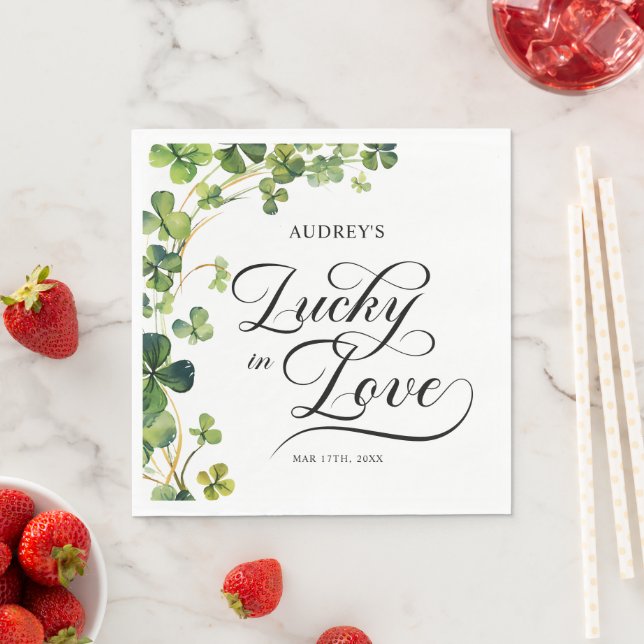Serviette En Papier Lucky in Love Baby Shower au Trèfle Vert (En situation)