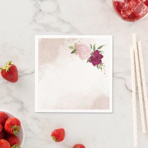 Serviette En Papier magenta fleurs roses verdure mariage