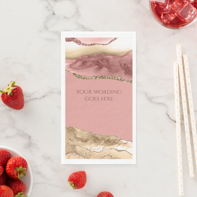 Serviette En Papier Marbre faux rose or noir agate géode aquarelle (En situation)