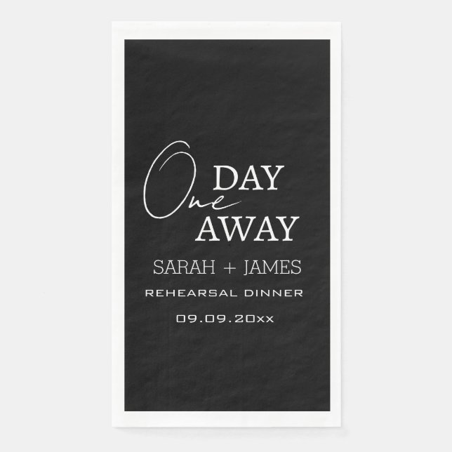 Serviette En Papier Mariage Black Chic à un Jour de la Soirée de Répét (Devant)