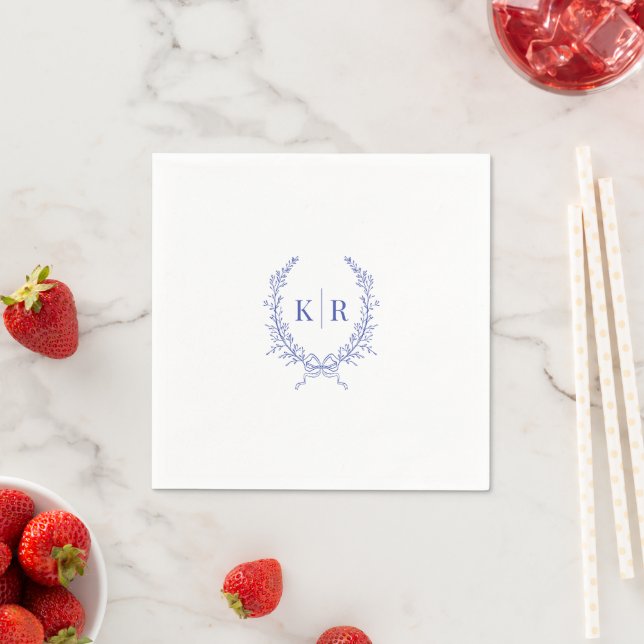 Serviette En Papier Mariage de monogramme de poignets bleu et ruban (En situation)