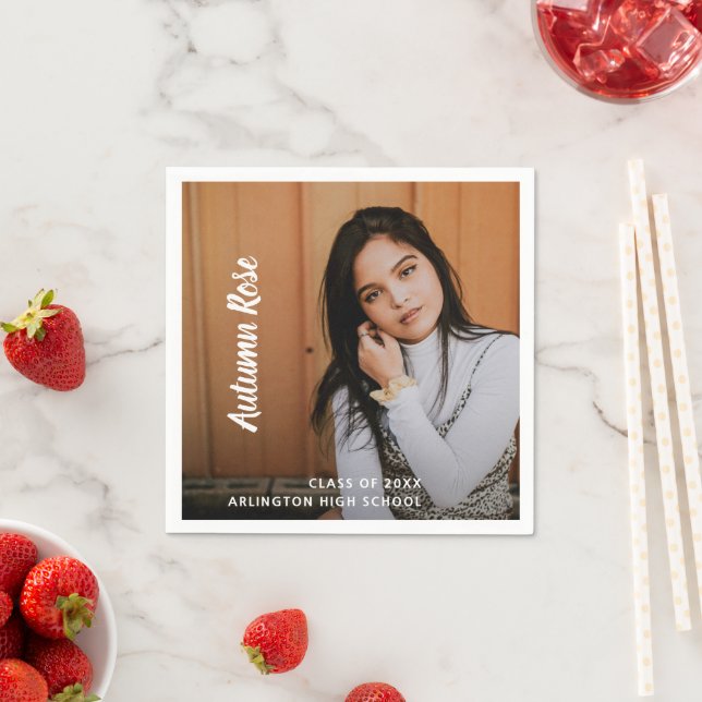 Serviette En Papier Modern Simple Élégant Script Nom Photo Graduation (En situation)