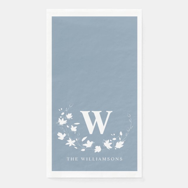 Serviette En Papier Monogramme classique Nom Floral Wreath in Dusty Bl (Devant)