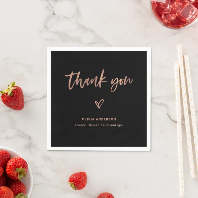 Serviette En Papier Noir avec Rose Gold Script et Coeur | Merci (En situation)