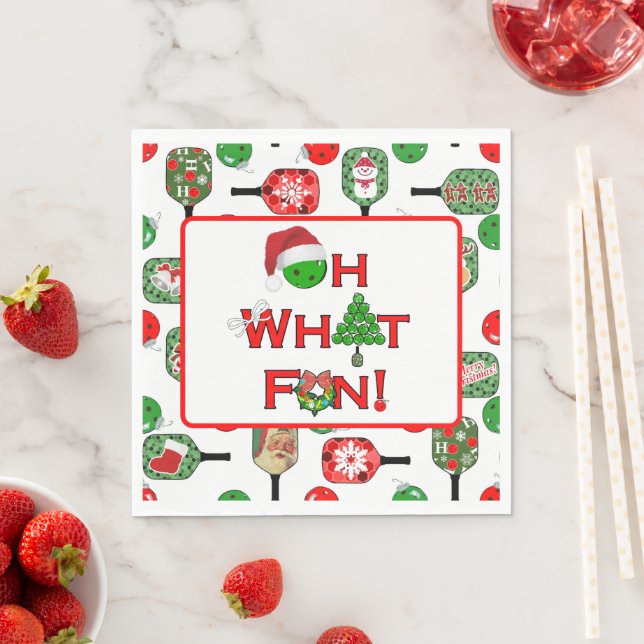 Serviette En Papier Oh What Fun Christmas Pickleball Rouge et Vert (En situation)