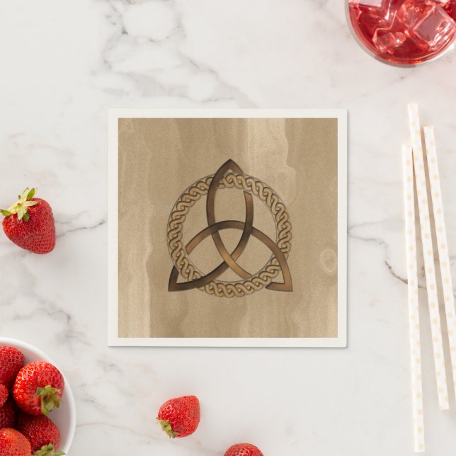 Serviette En Papier Papier de noeud Celtique Triquetra Trinity (En situation)