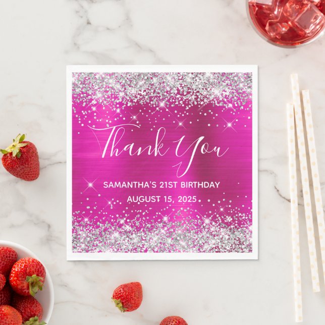 Serviette En Papier Parties scintillant d'argent rose chaud 21e annive (En situation)