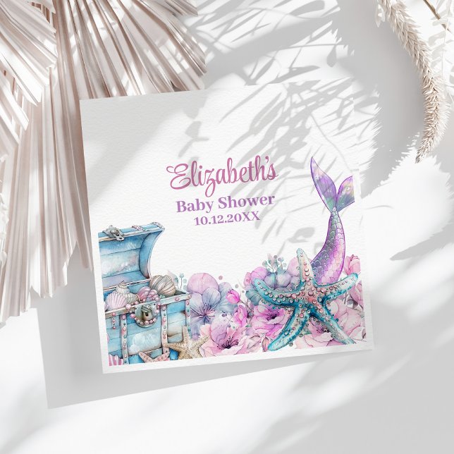 Serviette En Papier Pastel Floral Mermaid Baby shower (Pastel Floral Mermaid Tail Baby Shower Napkins on a sunny table with white dry flowers.)