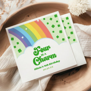 Serviette En Papier Quatre Est Un Charme Arc En Ciel 4ème Anniversaire