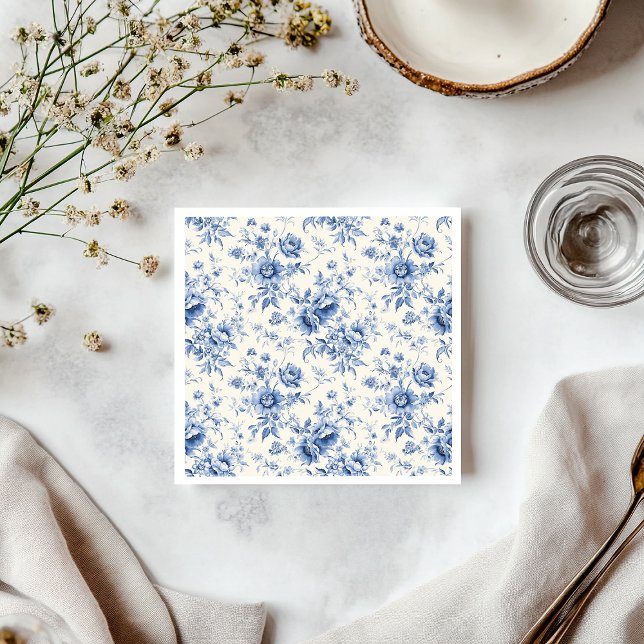 Serviette En Papier Quelque chose de bleu Floral Français Toile Chinoi (Something Blue Floral French Toile Chinoiserie Napkins)